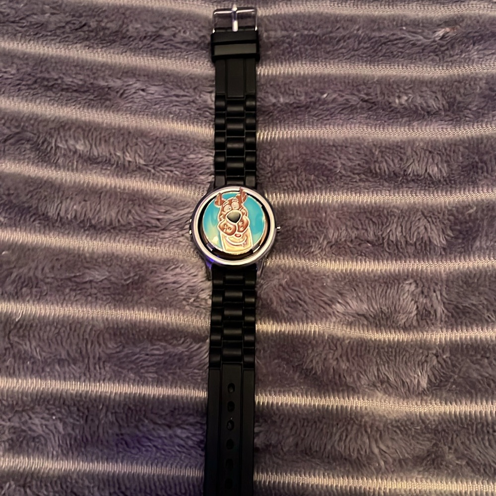 Scooby doo watch that opens